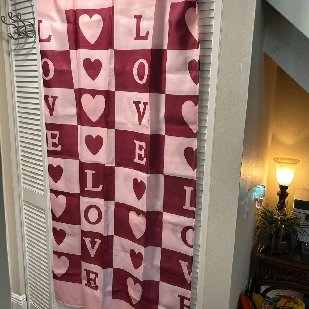 Valentines Day Shower curtain with Heart/Love shower curtain hooks